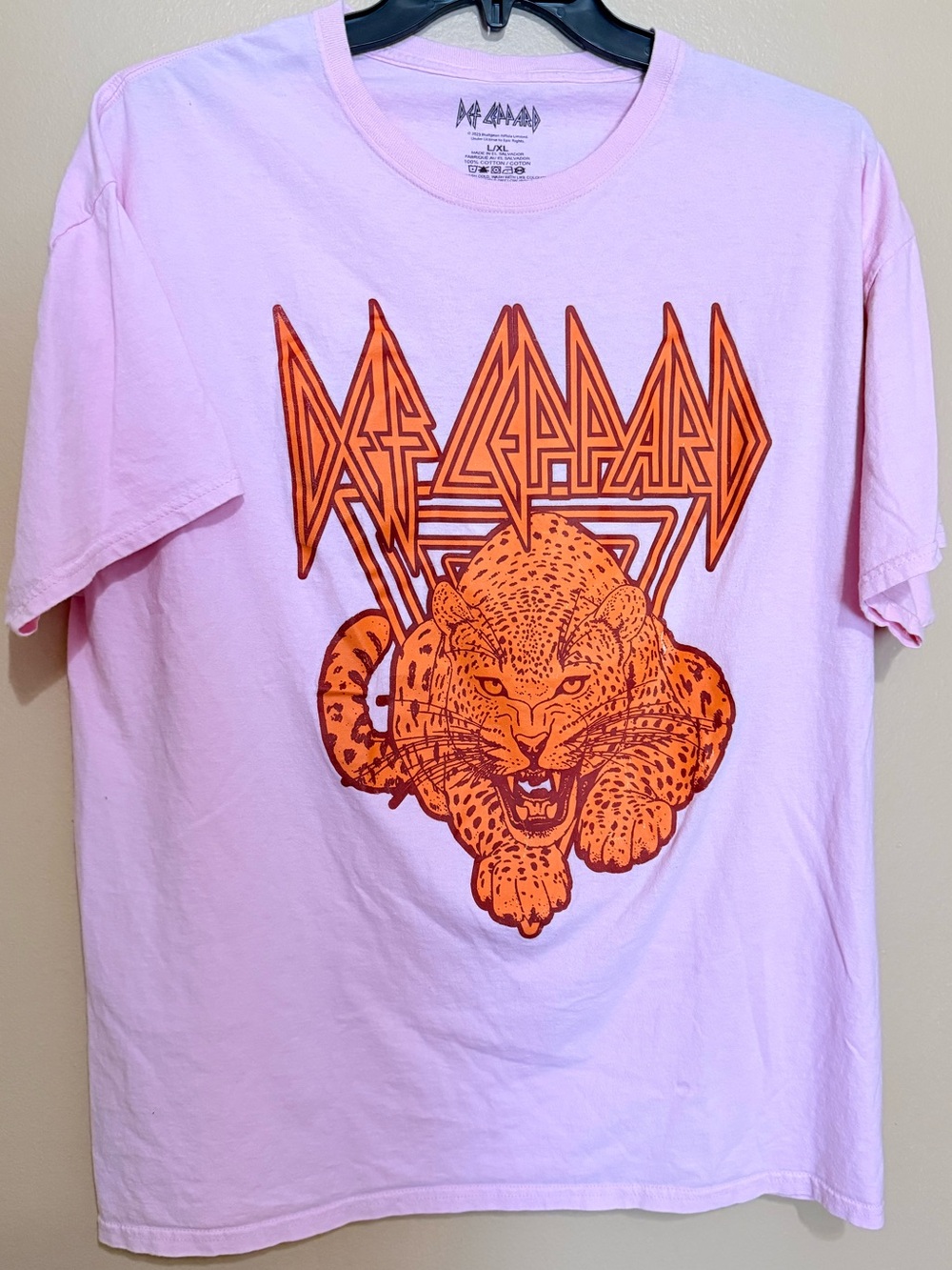 Def Leppard Pink Short-Sleeve Oversized Graphic Tee with Orange Leopard